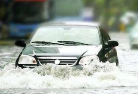 保定消防工程公司：車輛被困水中，如何自救？